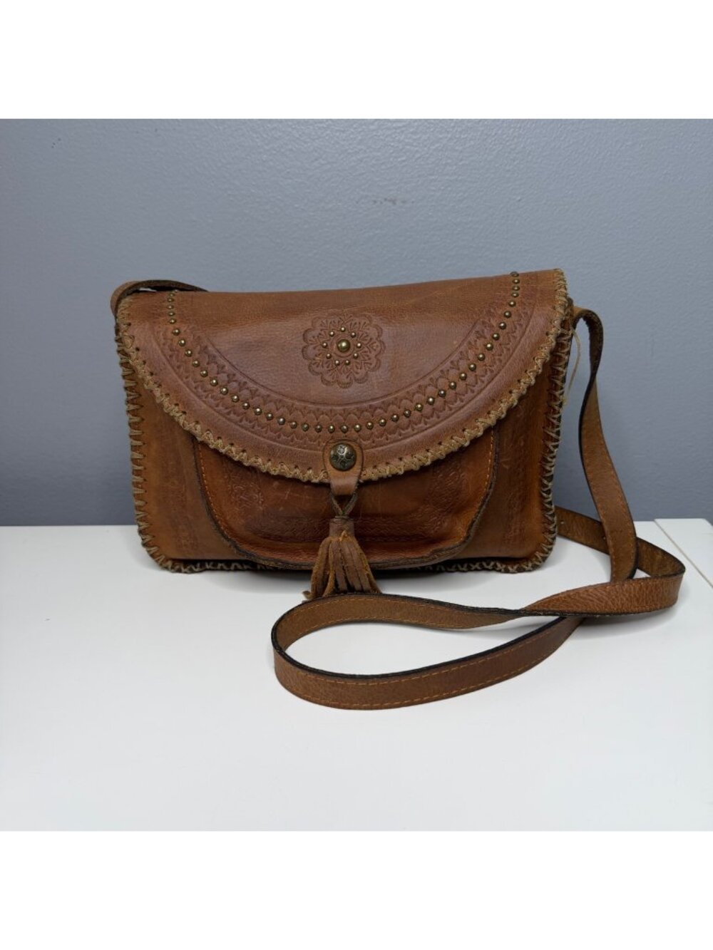 PATRICIA NASH beaumont tooled cognac leather crossbody bag